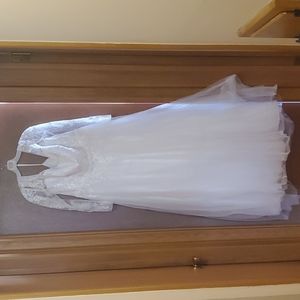 Davids Bridal Wedding Dress